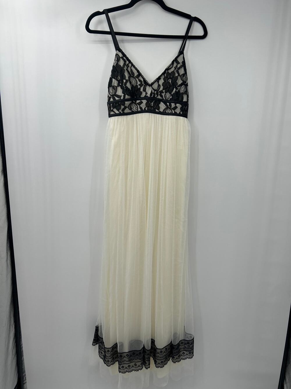 Jessica McClintock II Black Lace Tulle Ivory Maxi Dress Romantic Gothic Size 2?